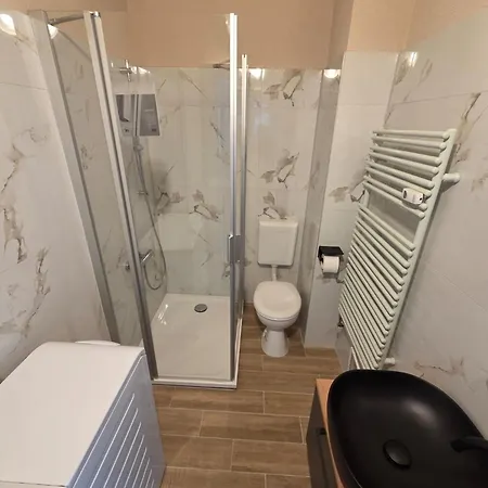 Monteurwohnung Reichenbach Vogtland 公寓 莱辛巴赫伊姆沃戈蒂